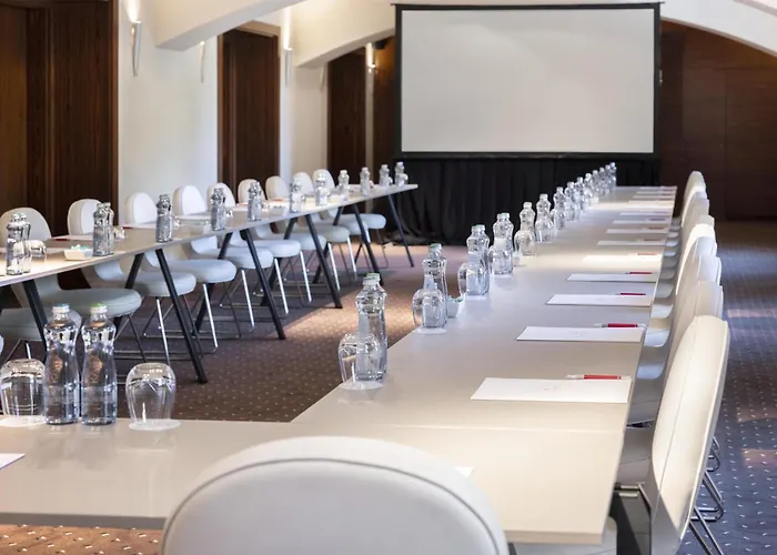 Nh Collection Carlo Iv 5* Praag