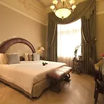 Nh Collection Carlo Iv 5* פראג