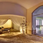 Nh Collection Carlo Iv 5* פראג