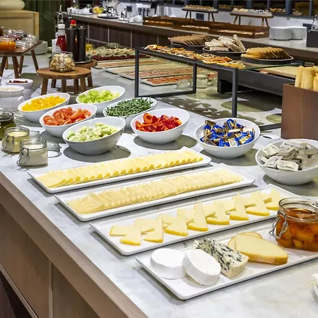 Nh Collection Carlo Iv 5* Prague