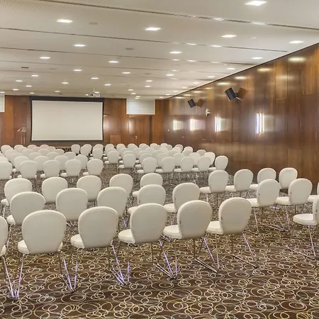 酒店 Nh Collection Carlo Iv