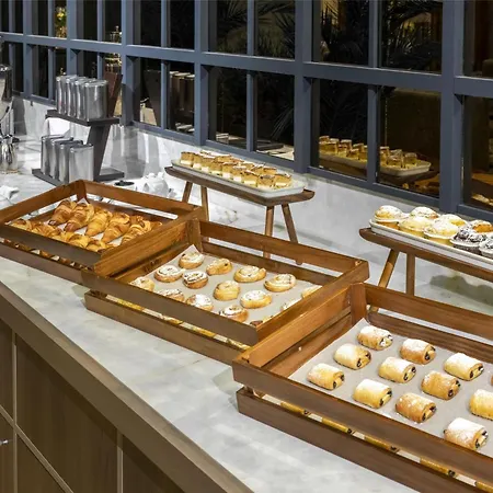 Nh Collection Carlo Iv