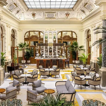 Nh Collection Carlo Iv Hotell 5*