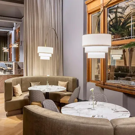 Nh Collection Carlo Iv Hotell 5*