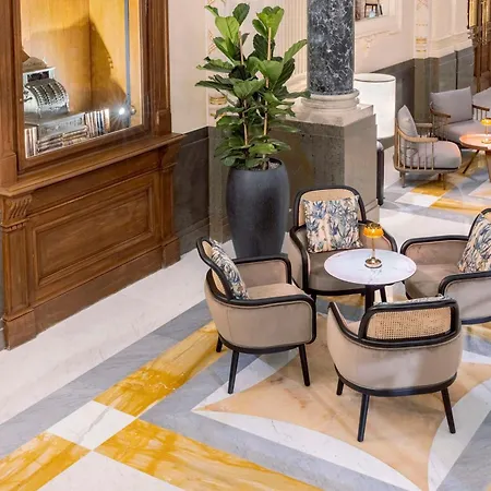 Nh Collection Carlo Iv 5* Praga
