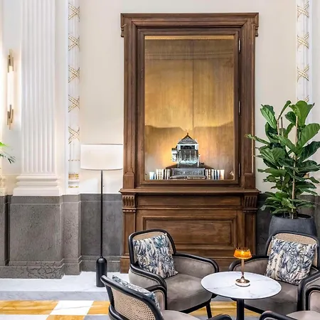 Hotell Nh Collection Carlo Iv