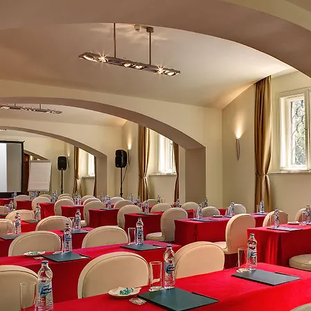 Hotel Nh Collection Carlo Iv