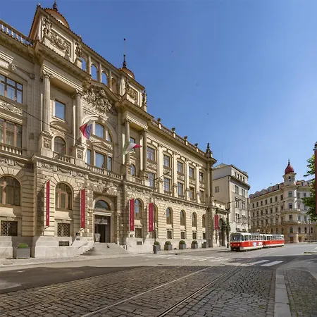 Hotell Nh Collection Carlo Iv