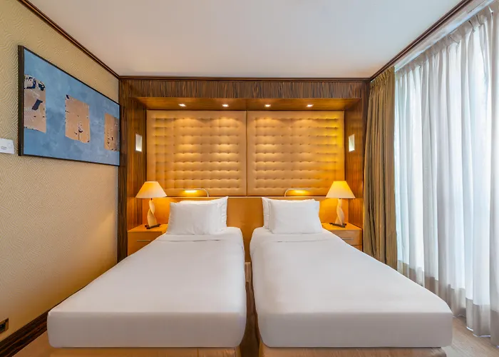 Hotel Nh Collection Carlo Iv