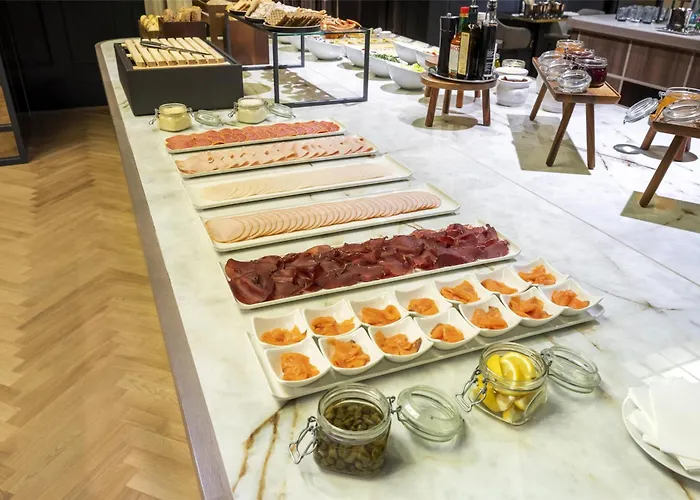 Nh Collection Carlo Iv 5*