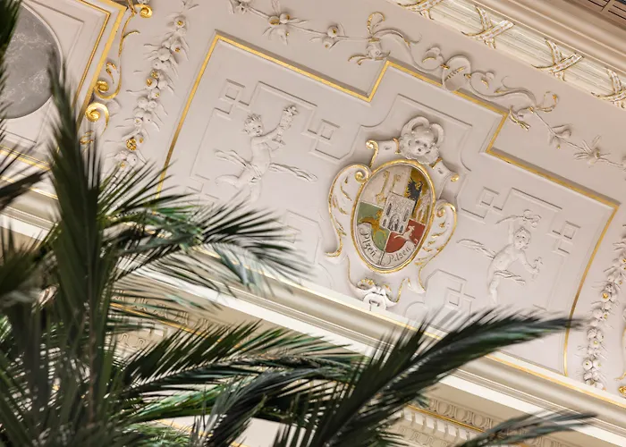 Hotel Nh Collection Carlo Iv