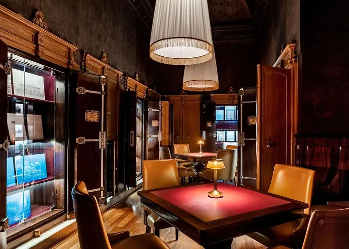 Nh Collection Carlo Iv Hotel 5*