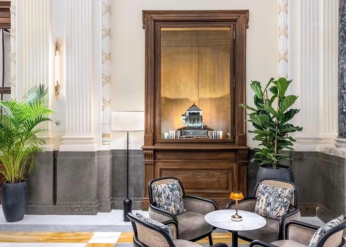 Hotel Nh Collection Carlo Iv