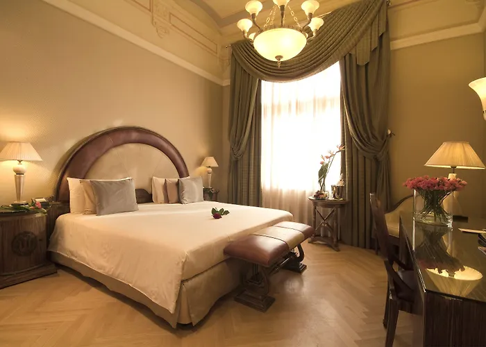 Nh Collection Carlo Iv 5* Praha