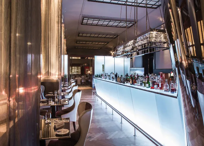 Nh Collection Carlo Iv 5*