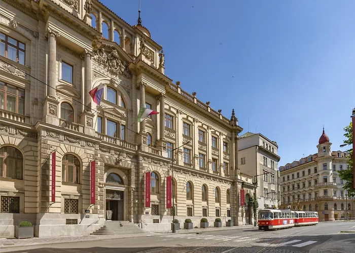 Hotel Nh Collection Carlo Iv