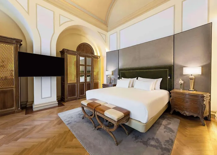Nh Collection Carlo Iv Praag
